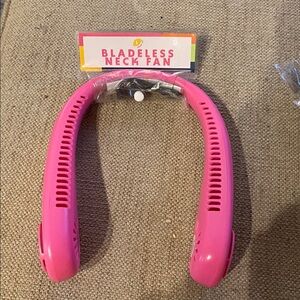 Bladeless Rechargeable Neck Fan - pink - nwt